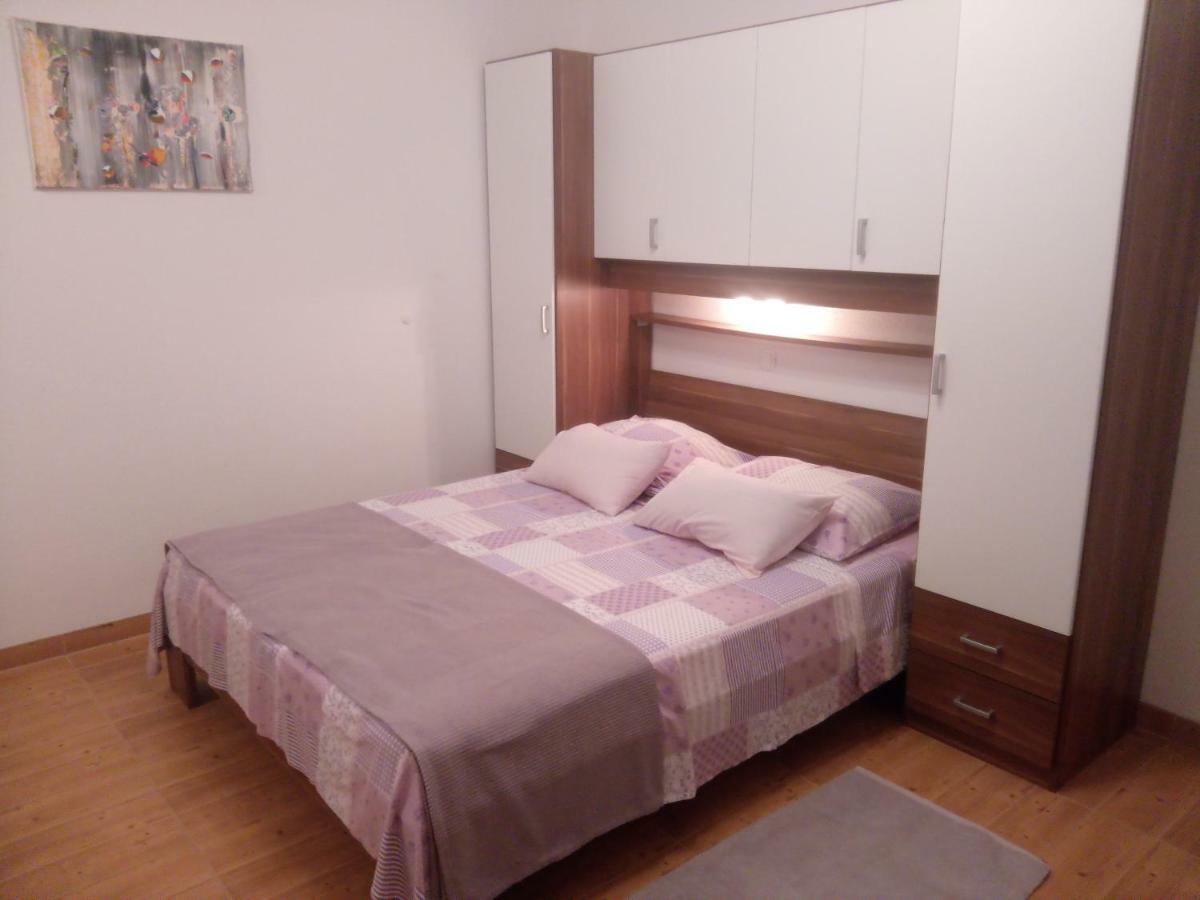 Apartmani Lomar 스타리 그라드 외부 사진